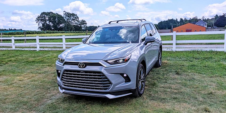 3 reasons the Toyota Grand Highlander Hybrid is in a lane of its own