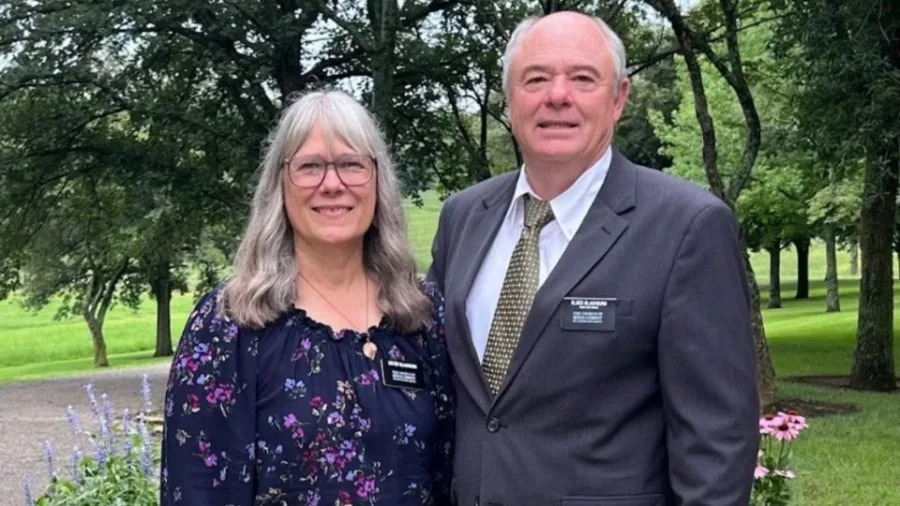Elder Brent Blackburn and his wife, Carolyn. (Courtesy of The Church of Jesus Christ of Latter-day Saints)