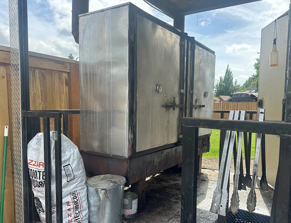 Briskets and butts stolen from Coburg food truck smoker in overnight heist
