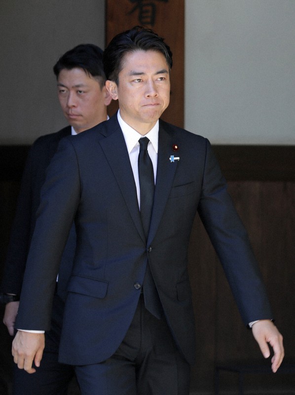 小泉進次郎農相「不戦の誓い、礼忘れず」　靖国神社参拝巡り