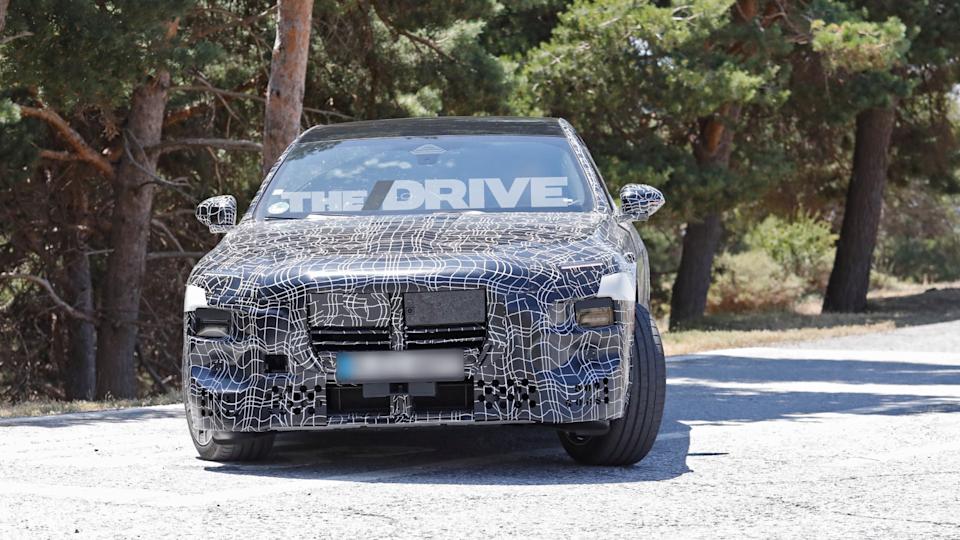 2027 BMW 7 Series Spy Photo