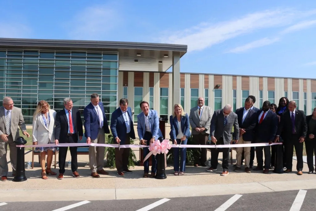 Louisiana opens new women’s prison in St. Gabriel