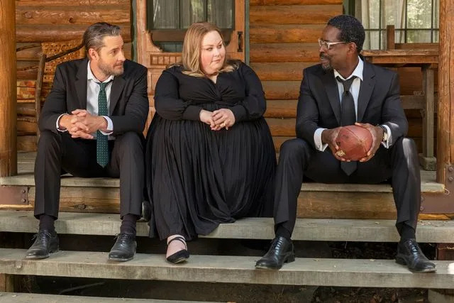 Ron Batzdorff/NBC/NBCU Photo Bank via Getty Justin Hartley as Kevin, Chrissy Metz as Kate, Sterling K. Brown as Randall on 'This Is Us'