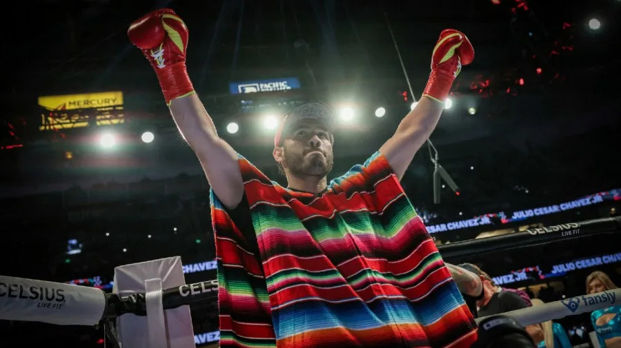 Boxer Julio César Chávez Jr. deported to Mexico