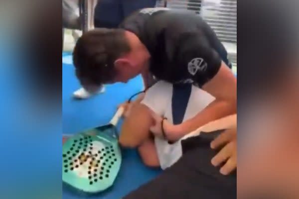 Lord Padel grabado durante la agresión a otro hombre