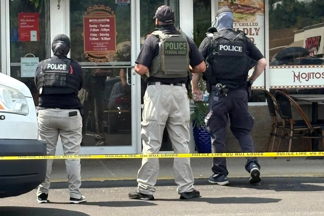​​Pennsylvania restaurant employees say ICE raid left a trail of destruction for the business