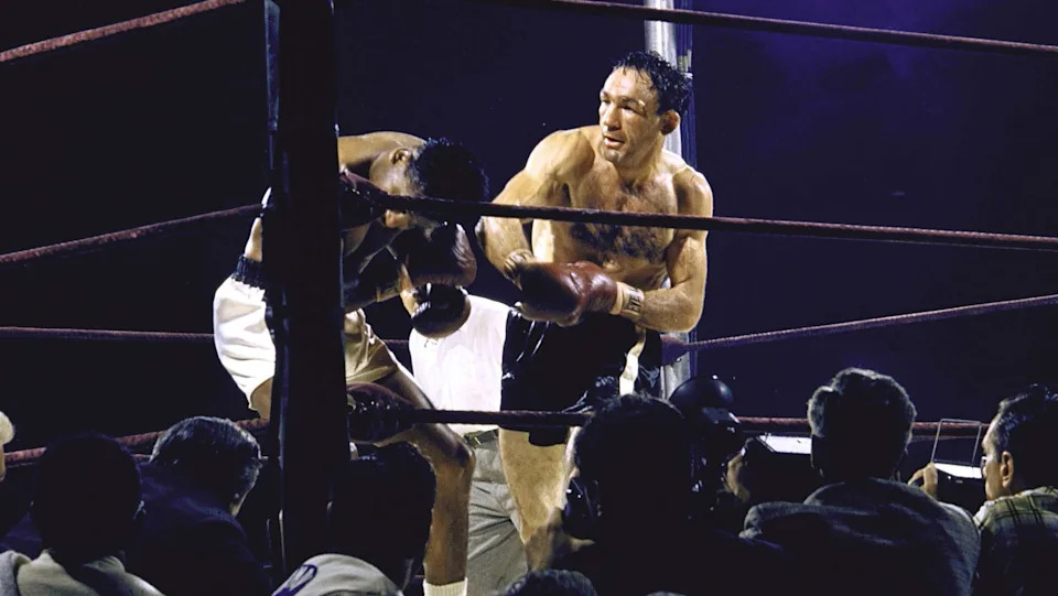 UNITED STATES - SEPTEMBER 23:  Boxing: World Middleweight Title, Sugar Ray Robinson (L) in action vs Carmen Basilio (R) at Yankee Stadium, Bronx, NY 9/23/1957  (Photo by Hy Peskin/Sports Illustrated via Getty Images)  (SetNumber: X4763)