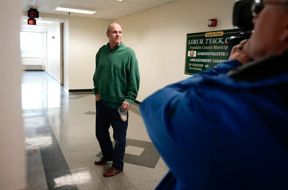 Former Ohio State quarterback Art Schlichter misses court appearance due to health issues