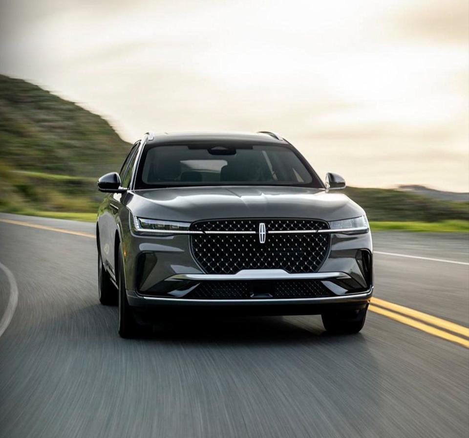 Pictured is a 2025 Lincoln Nautilus.