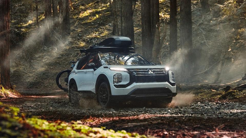 New Mitsubishi Outlander Trail Edition Takes Aim At Toyota's RAV4 Woodland