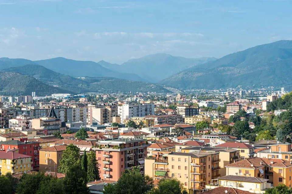 View Towards North Side. Brescia. Lombardy. Italy. Europe. (Photo by: BlueRed/REDA/Universal Images Group via Getty Images)