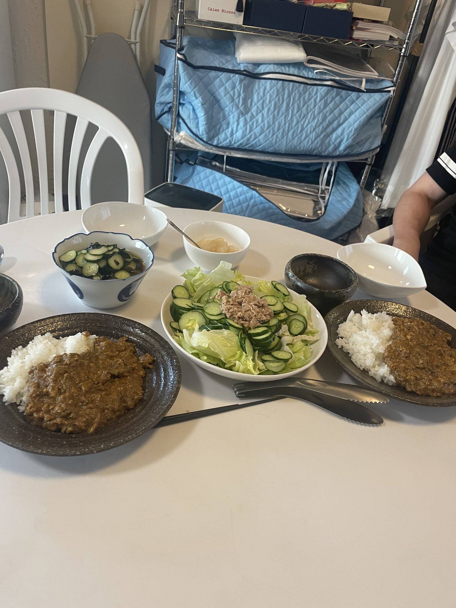 政治家と再婚から5年！55歳作家の〝家庭料理〟に反響「毎日めちゃくちゃ美味しそう」「家庭の主婦を超えている！」