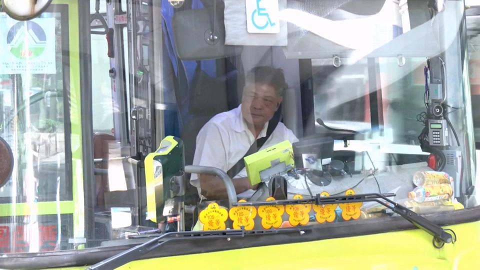 加薪8千、改善工作環境 北巿公車駕駛仍缺500人