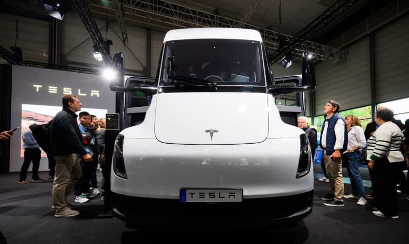 Embattled Tesla to skip major auto show in Germany