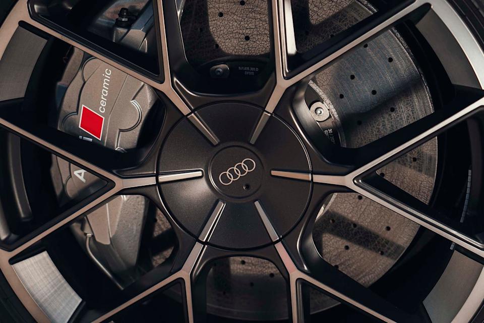 2025 audi rs etron gt performance