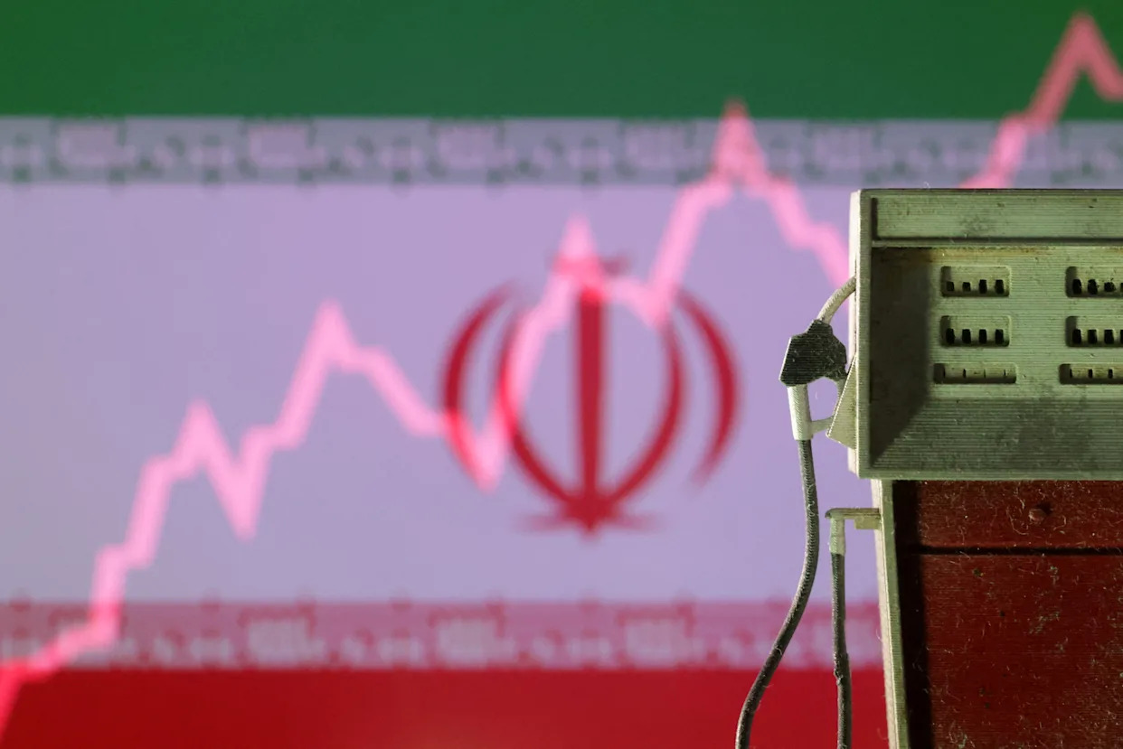 US issues sanctions against Greek shipper of Iranian oil