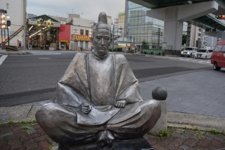 Feudal warlord statue beheaded in Japan