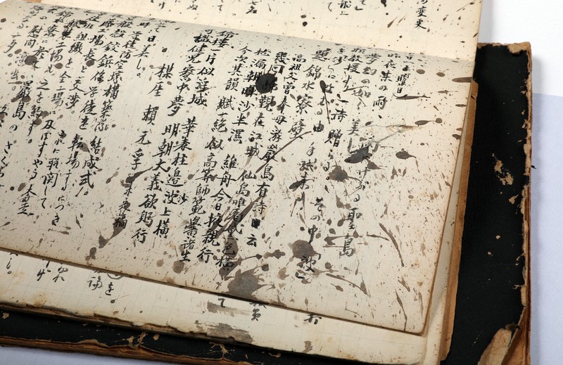 爆風で飛散したガラス片で失明　反核の哲学者が便箋に記した8月6日