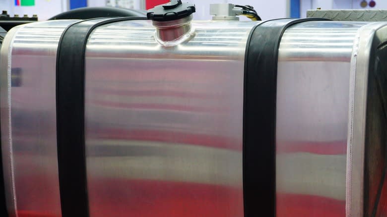 An auxiliary fuel tank