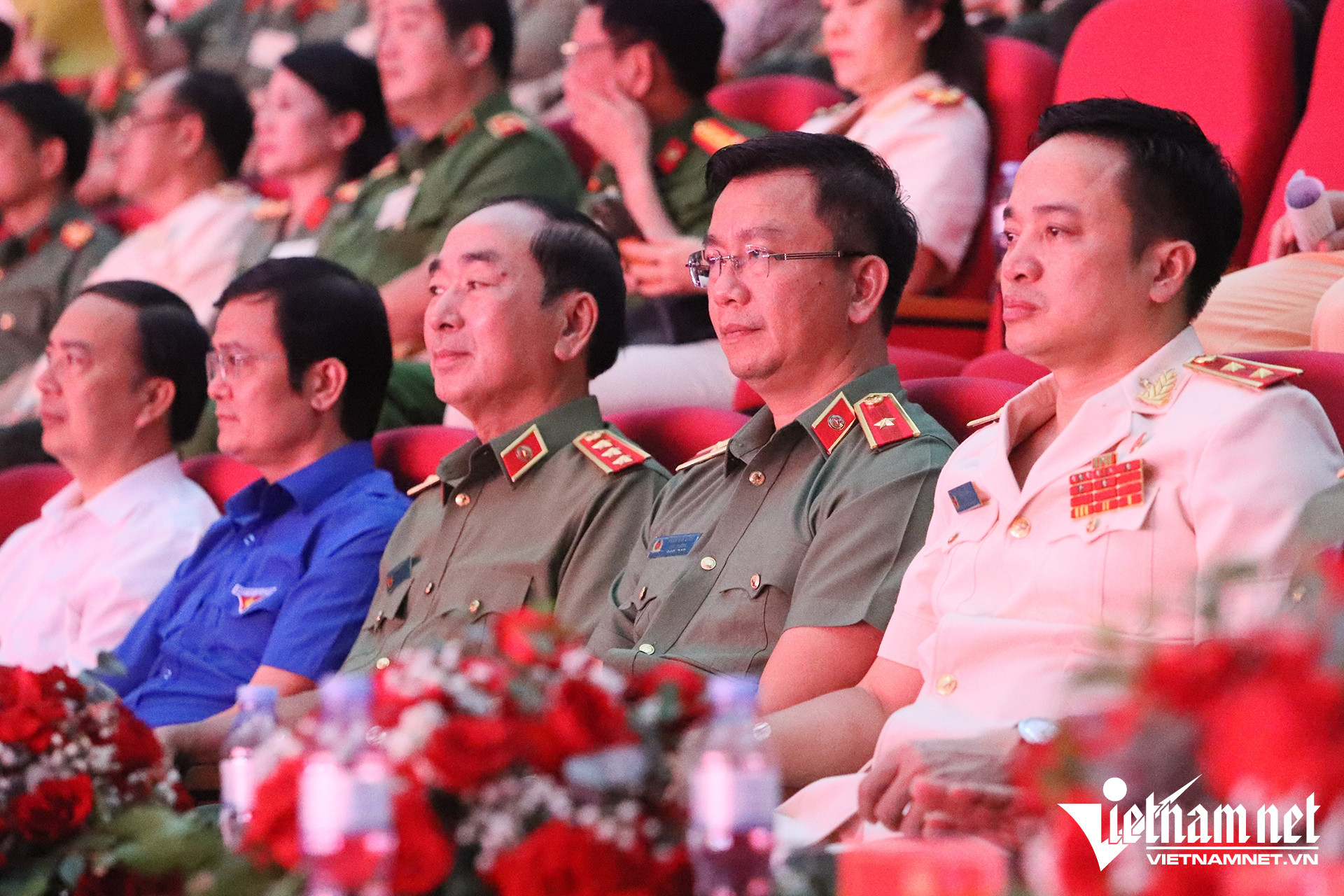 Thượng tá cảnh sát kể phút 'cô đơn trong nỗi sợ' khi tìm thi thể dưới hang sâu