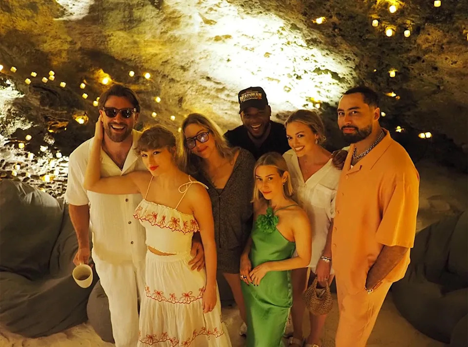 Travis Kelce, Taylor Swift, Family and Friends