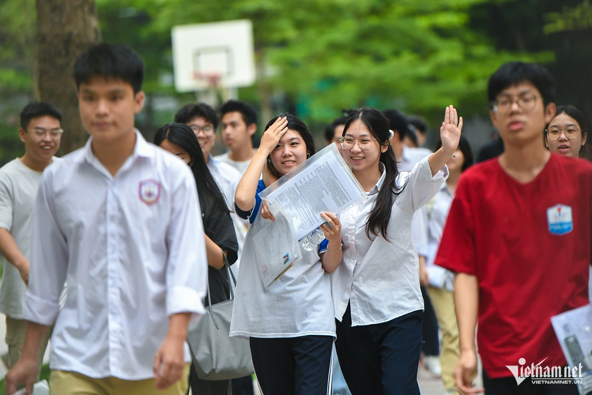 Điểm chuẩn đại học khối ngành kinh tế năm 2025 sẽ ra sao?