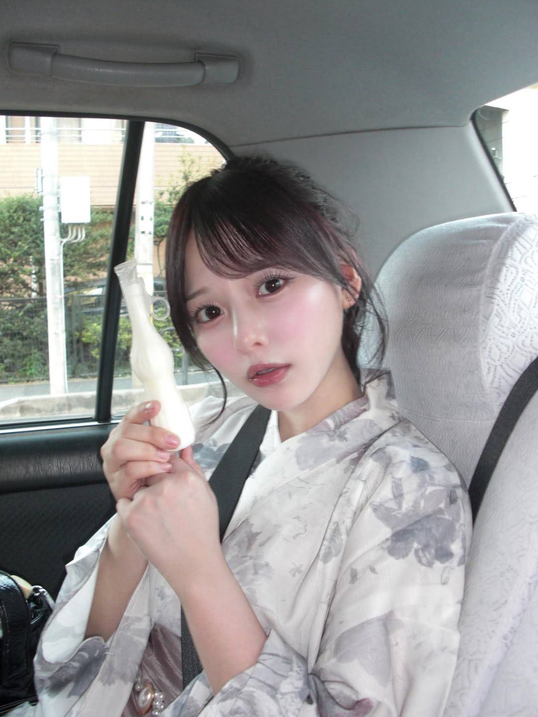 「ビジュ過去一！」22歳元アイドル女優、ぴたぴたノースリーブで…プライベートショット連発「ほっそおおおい！！！」「感動もの」