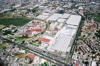 日産自動車のメキシコ中南部にあるシバック工場（同社提供）、共同