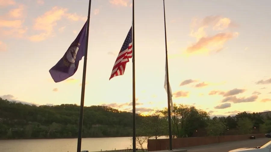 Kentucky flags lowered to half-staff as nation mourns loss of children gunned down at Annunciation Catholic School