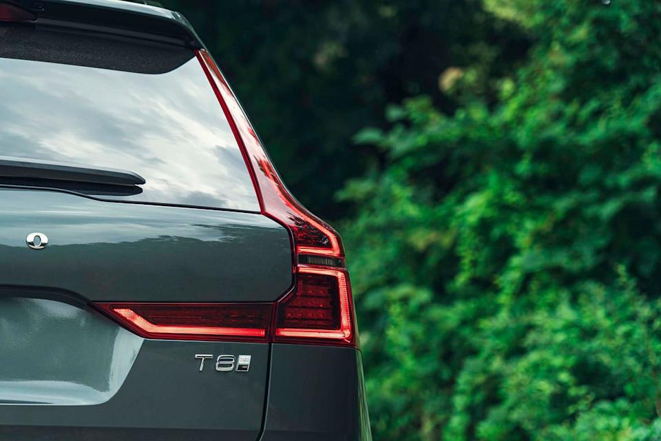 2026 volvo xc60 t8 phev