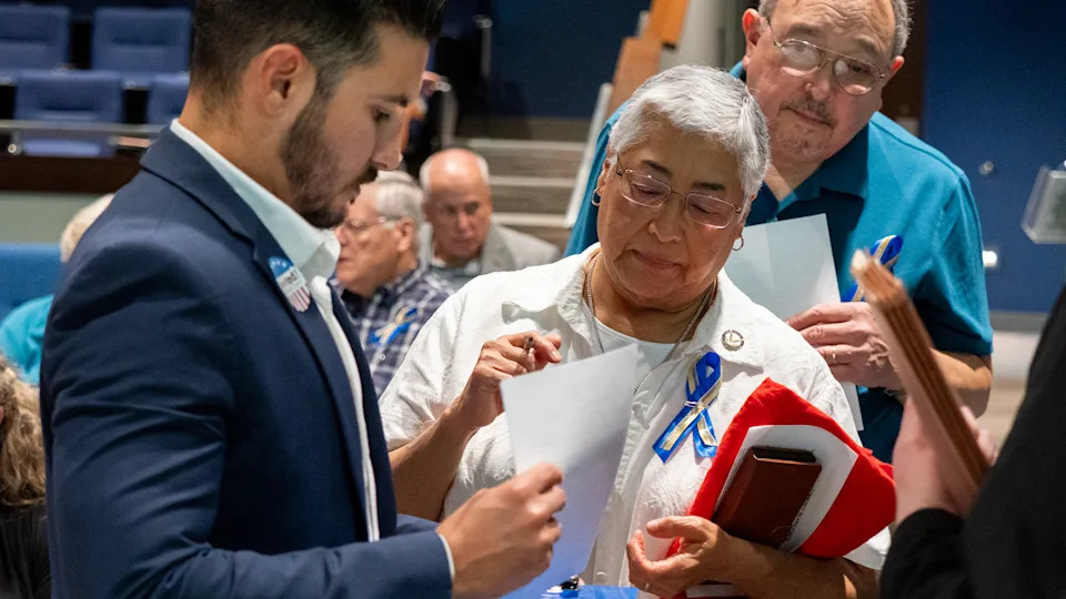 Rep. Susan Ruiz signs up to speak at the Aug. 5, 2025, Lenexa City Council meeting