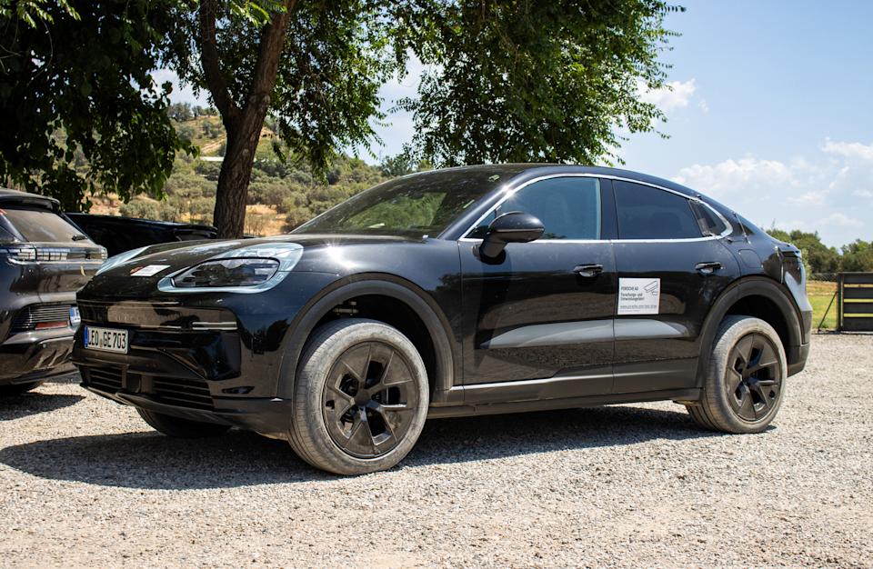 cayenne electric 1