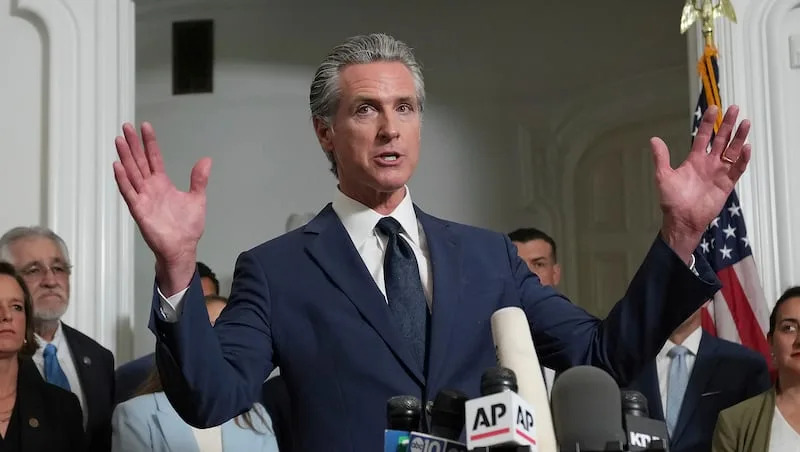 Gov. Newsom says he’ll back down from redistricting threats if Texas throws out new maps
