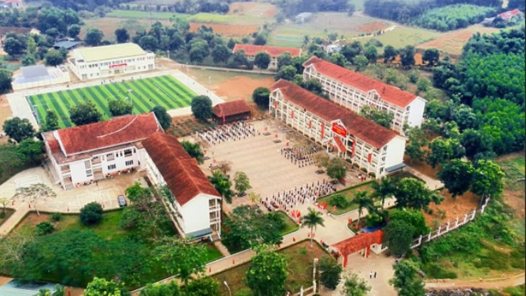 Điều đặc biệt ở trường dân tộc nội trú có nhiều học sinh đạt điểm 10
