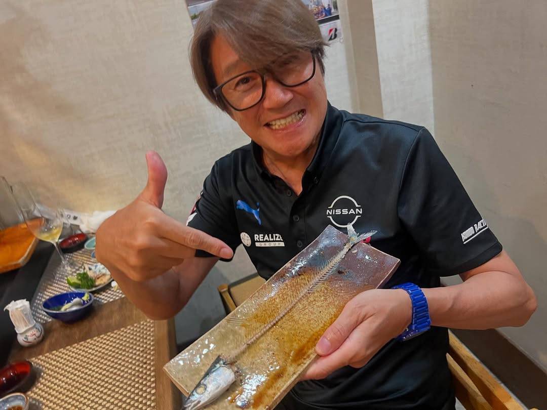 まるで骨格標本…近藤真彦〝秋刀魚の食べ方〟に「こんな綺麗に食べる方初めて見た」「育ちの良さがわかります」の声