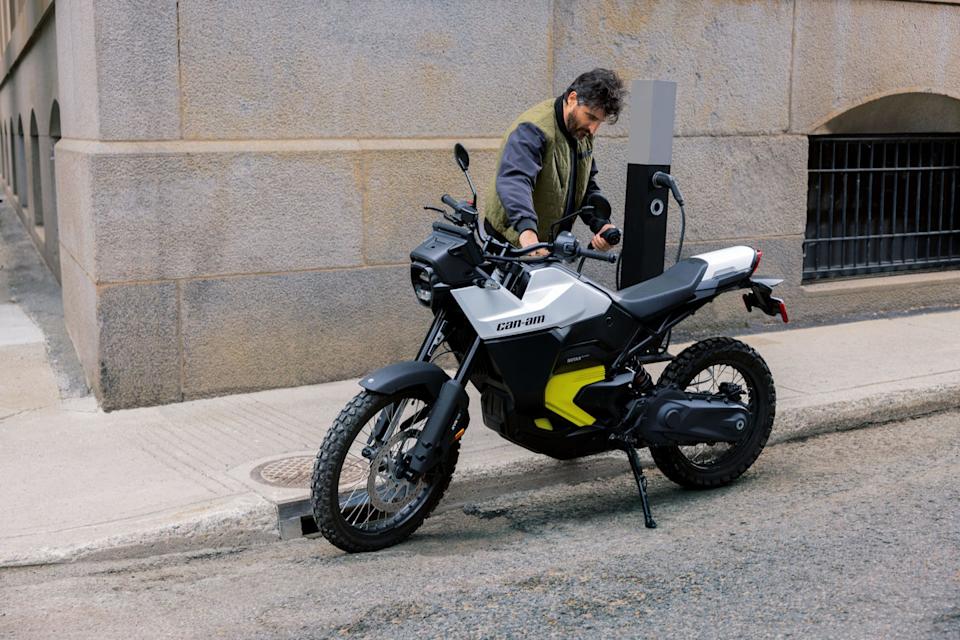 2025 canam origin and pulse