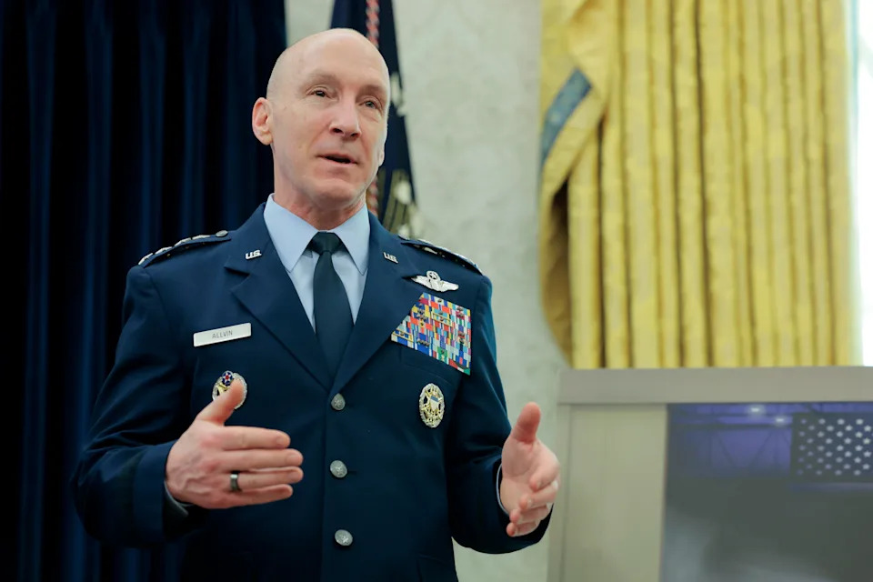 David Allvin, top Air Force general, to retire early