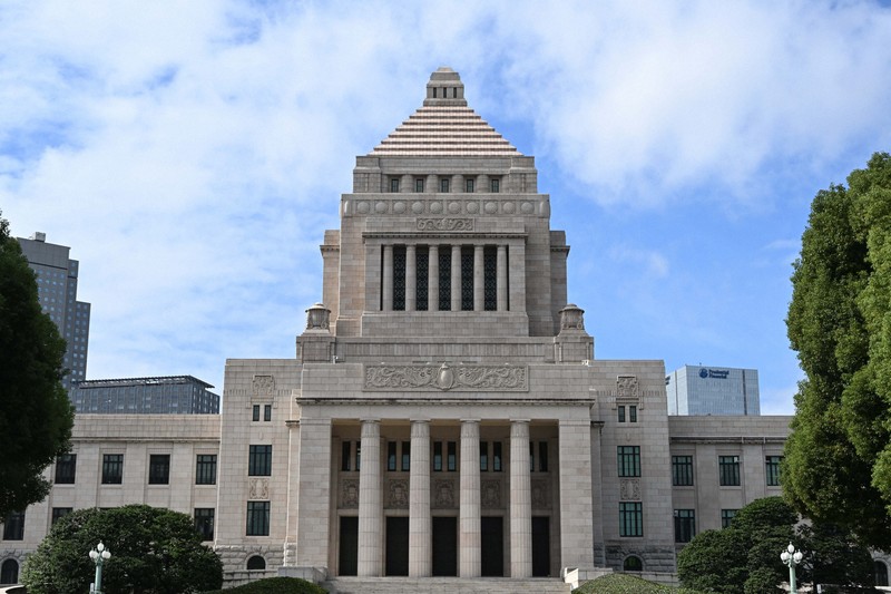 ガソリン暫定税率、与野党「年内早期廃止」で合意　8月に協議体設置