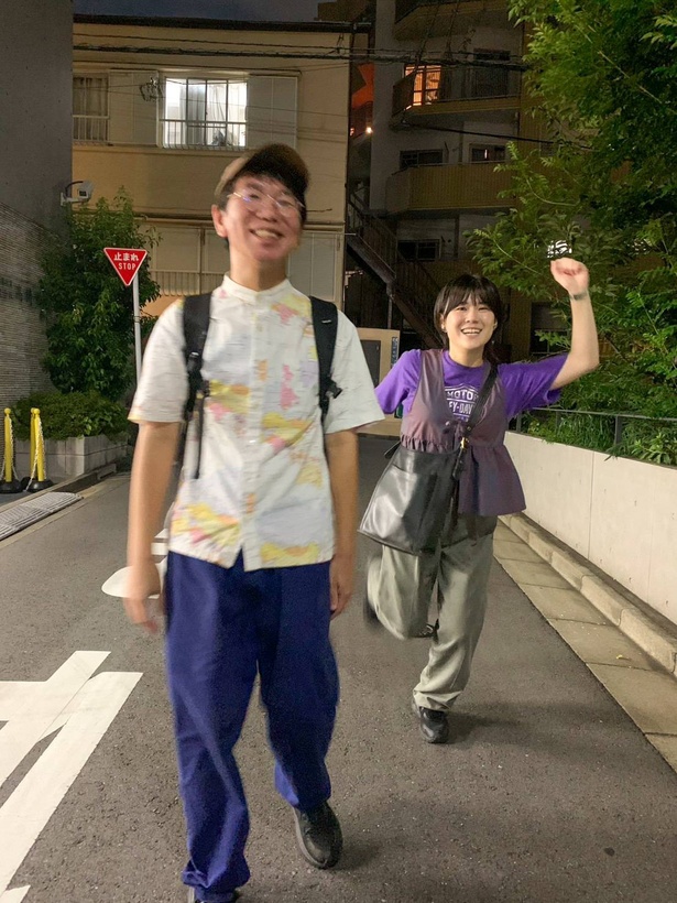「隙だらけ」な作家との出会い「あの人は、THE Wの優勝をうっとり眺めていた」【連載：しょぼくれおかたづけ　第９夜】」