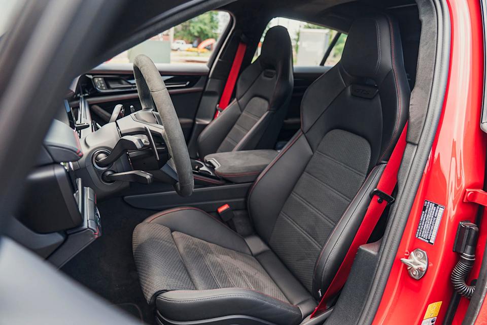 2025 porsche panamera gts