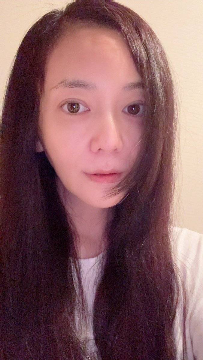 〝ほっそり〟が話題の華原朋美、就寝前ショットに心配の声も「誰か分からんかった…無理しないでね」「髪も…大丈夫？」「さらに痩せましたね」