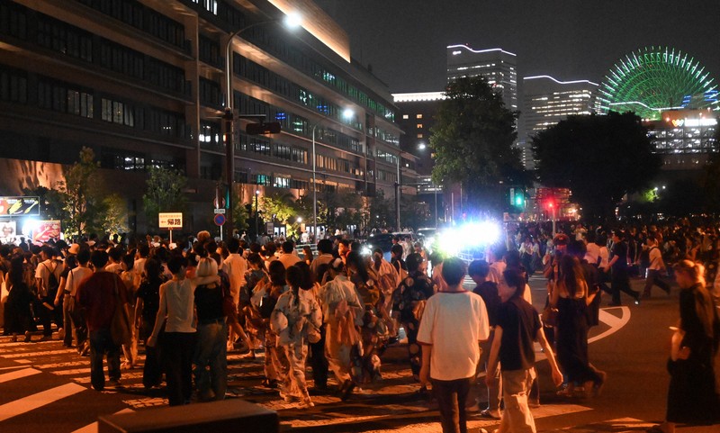 みなとみらい花火　15時間後に鎮火　配線抜いても打ち上げ止まらず