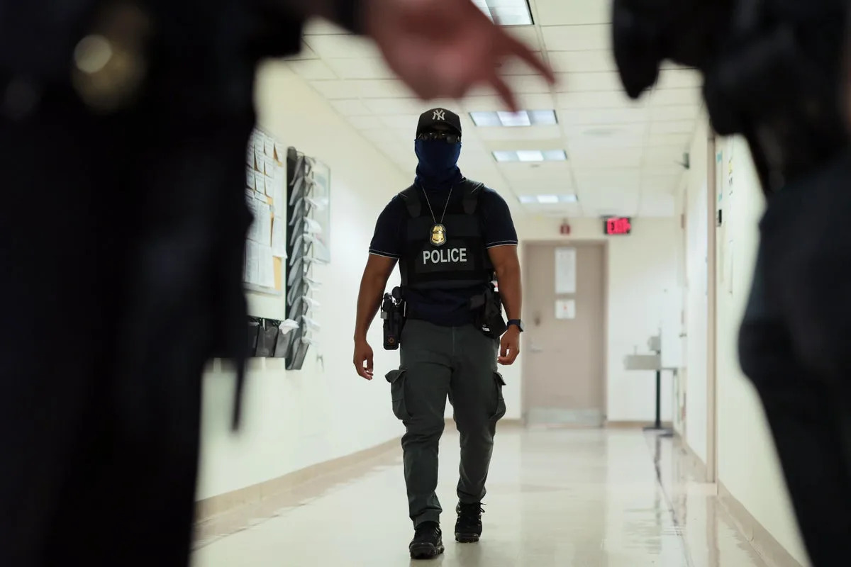 ICE ‘used popular chain hotel’ to detain migrants despite company pledging not to participate