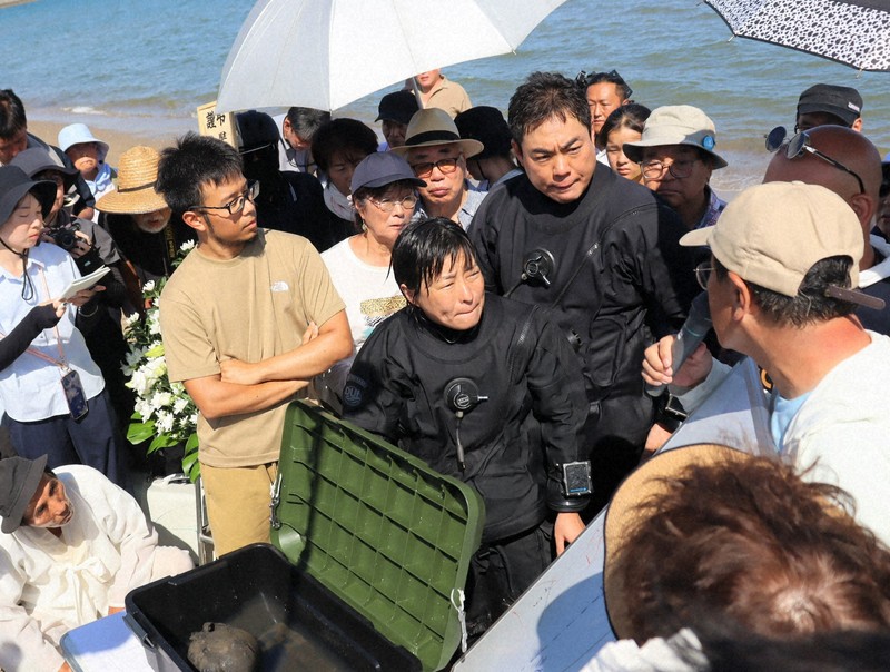 長生炭鉱の潜水調査で頭蓋骨？見つかる　戦時中に大規模水没事故