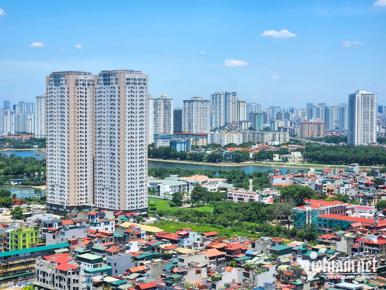 Bất động sản đắt đỏ: Giới trẻ ngại cưới, lười sinh, chuyển sang hướng mới