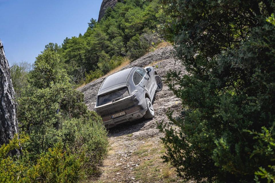 2026 porsche cayenne electric prototype