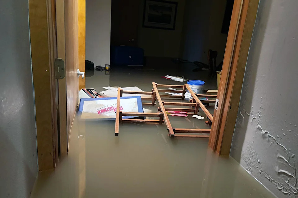 Flooding inside Loren Kaiser (Selina Guevara / NBC News)