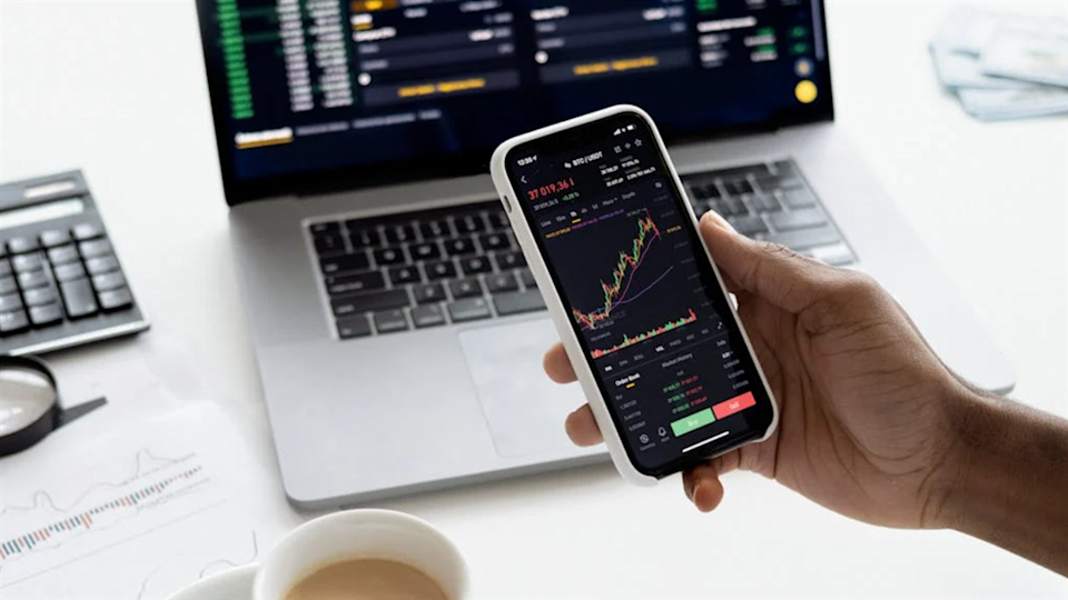美股ETF「配息被課30%」超痛 他想改投台股 內行揭盲點