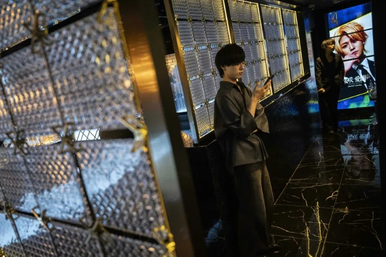 Japan is cracking down on host clubs, where psuedo-romance has led some women into towering debt (Yuichi YAMAZAKI)