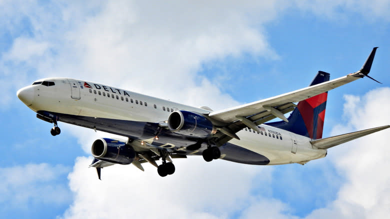Delta Air Lines plane